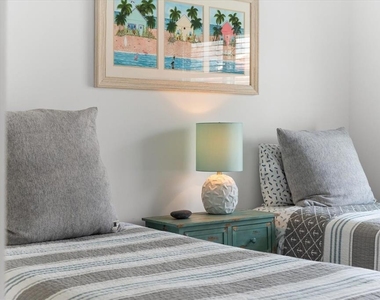 6708 Sarasea Circle - Photo Thumbnail 30