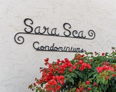 6708 Sarasea Circle - Photo Thumbnail 35