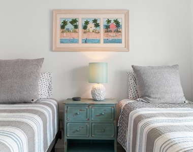 6708 Sarasea Circle - Photo Thumbnail 31