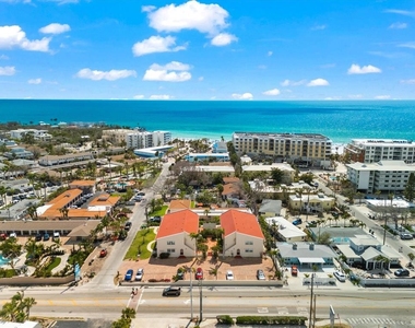 6708 Sarasea Circle - Photo Thumbnail 46