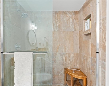 6708 Sarasea Circle - Photo Thumbnail 15