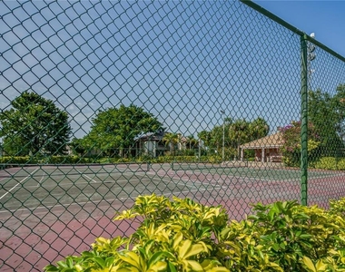 10263 Gandy Boulevard N - Photo Thumbnail 39