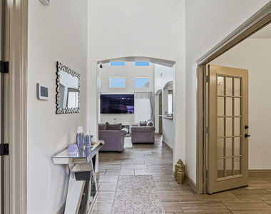 12081 Silver Crown Road - Photo Thumbnail 4