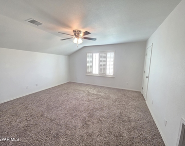 7517 Red Cedar Drive - Photo Thumbnail 14