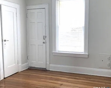 1599 Fairfield Avenue - Photo Thumbnail 1