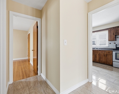 972 Capitol Avenue - Photo Thumbnail 5