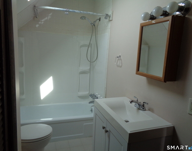 58 Stuyvesant Avenue - Photo Thumbnail 10
