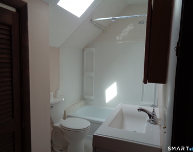 58 Stuyvesant Avenue - Photo Thumbnail 9