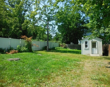 17 Lake Avenue - Photo Thumbnail 5