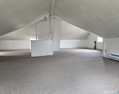 17 Lake Avenue - Photo Thumbnail 15