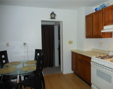 17 Lake Avenue - Photo Thumbnail 3