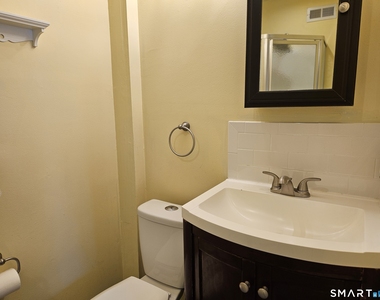 17 Lake Avenue - Photo Thumbnail 14