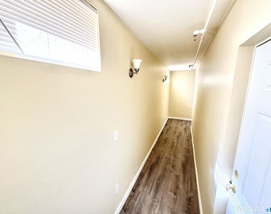 135 Main Street - Photo Thumbnail 7