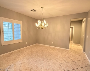 2759 Foxtail Creek Avenue - Photo Thumbnail 3