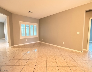 2759 Foxtail Creek Avenue - Photo Thumbnail 5