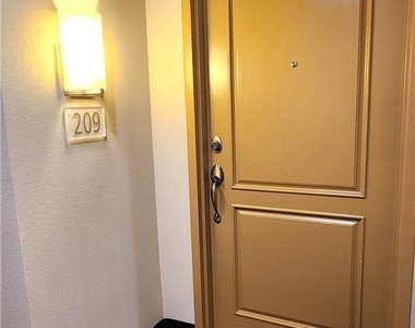 27 E Agate Avenue - Photo Thumbnail 22