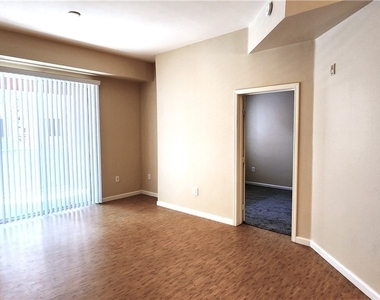 27 E Agate Avenue - Photo Thumbnail 12
