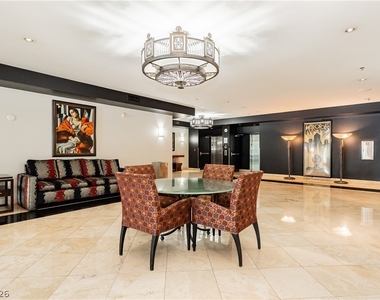 360 E Desert Inn Road - Photo Thumbnail 6