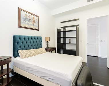 360 E Desert Inn Road - Photo Thumbnail 15
