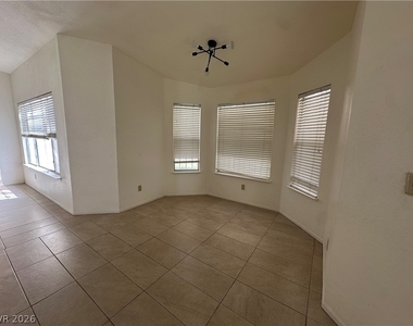 1585 Rowan Tree Drive - Photo Thumbnail 2