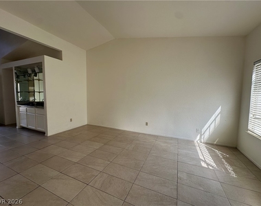 1585 Rowan Tree Drive - Photo Thumbnail 3