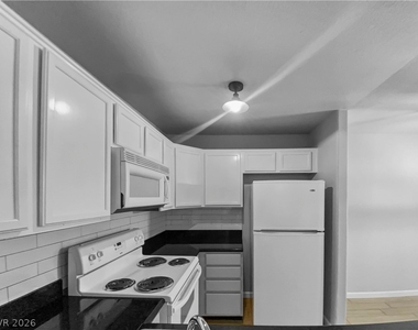 9325 Desert Inn Road - Photo Thumbnail 3