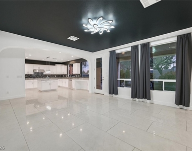 11377 Rancho Villa Verde Place - Photo Thumbnail 6