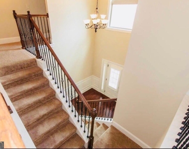 75 Village Park Drive - Photo Thumbnail 10