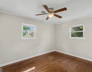 3670 Goodwin Road - Photo Thumbnail 12