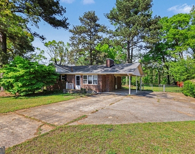 3670 Goodwin Road - Photo Thumbnail 2