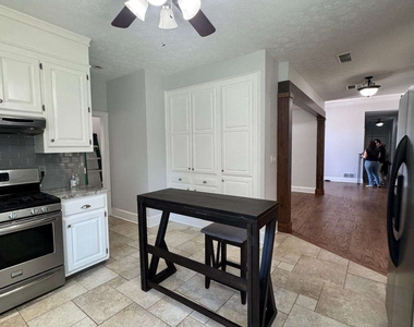 1230 Saint Ives Court - Photo Thumbnail 18