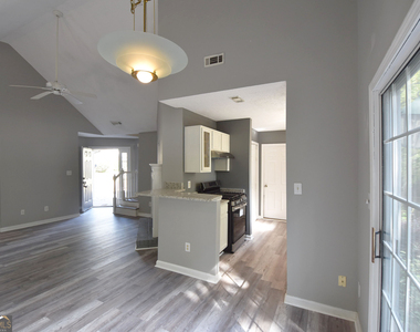 700 S Fairfield Drive - Photo Thumbnail 4