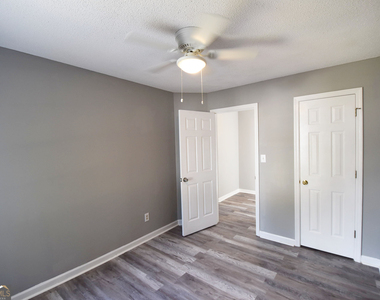 700 S Fairfield Drive - Photo Thumbnail 20
