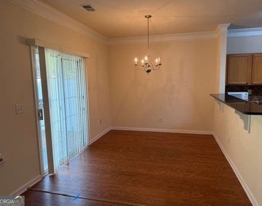 6147 Bellewood Ash Lane - Photo Thumbnail 10