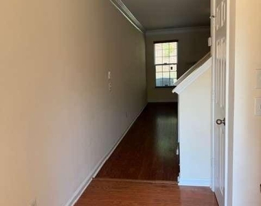 6147 Bellewood Ash Lane - Photo Thumbnail 5