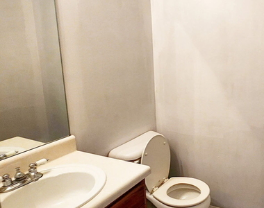 144 Blake Avenue - Photo Thumbnail 3
