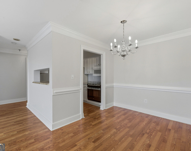 300 Johnson Ferry Road - Photo Thumbnail 7