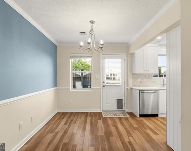 245 Winding River Drive - Photo Thumbnail 5