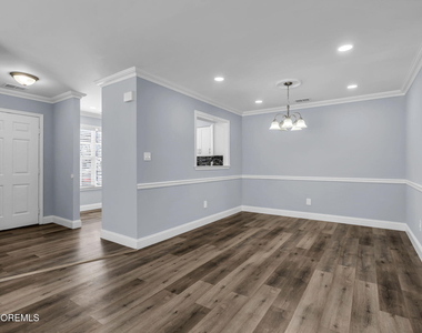 401 Hampton Court - Photo Thumbnail 15