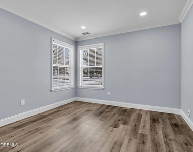 401 Hampton Court - Photo Thumbnail 17