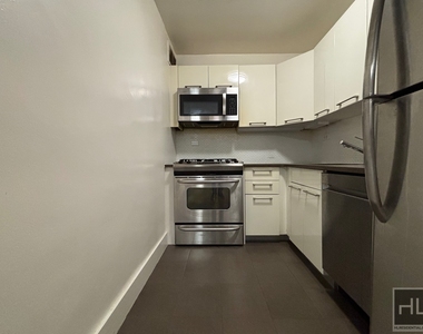 East 63 Street - Photo Thumbnail 1