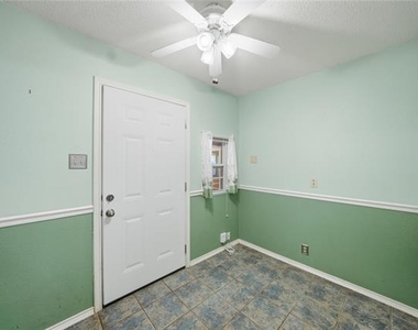 1129 W Hills Terrace - Photo Thumbnail 4