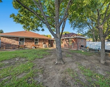 1129 W Hills Terrace - Photo Thumbnail 31