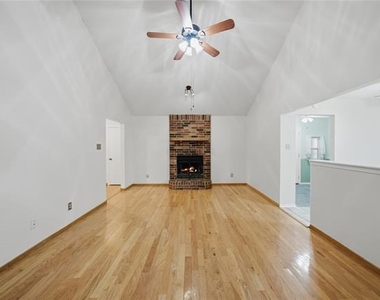 1129 W Hills Terrace - Photo Thumbnail 24