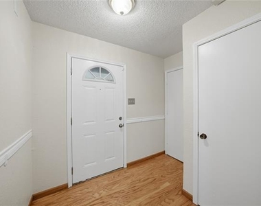 1129 W Hills Terrace - Photo Thumbnail 22