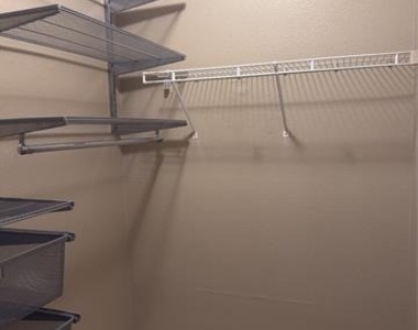 3102 Kings Road - Photo Thumbnail 15