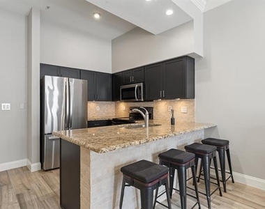 3102 Kings Road - Photo Thumbnail 5