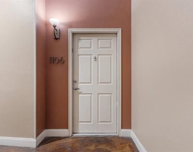 3102 Kings Road - Photo Thumbnail 2