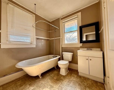 3100 Avenue G - Photo Thumbnail 8
