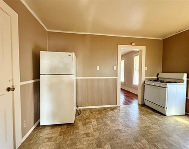 3100 Avenue G - Photo Thumbnail 9